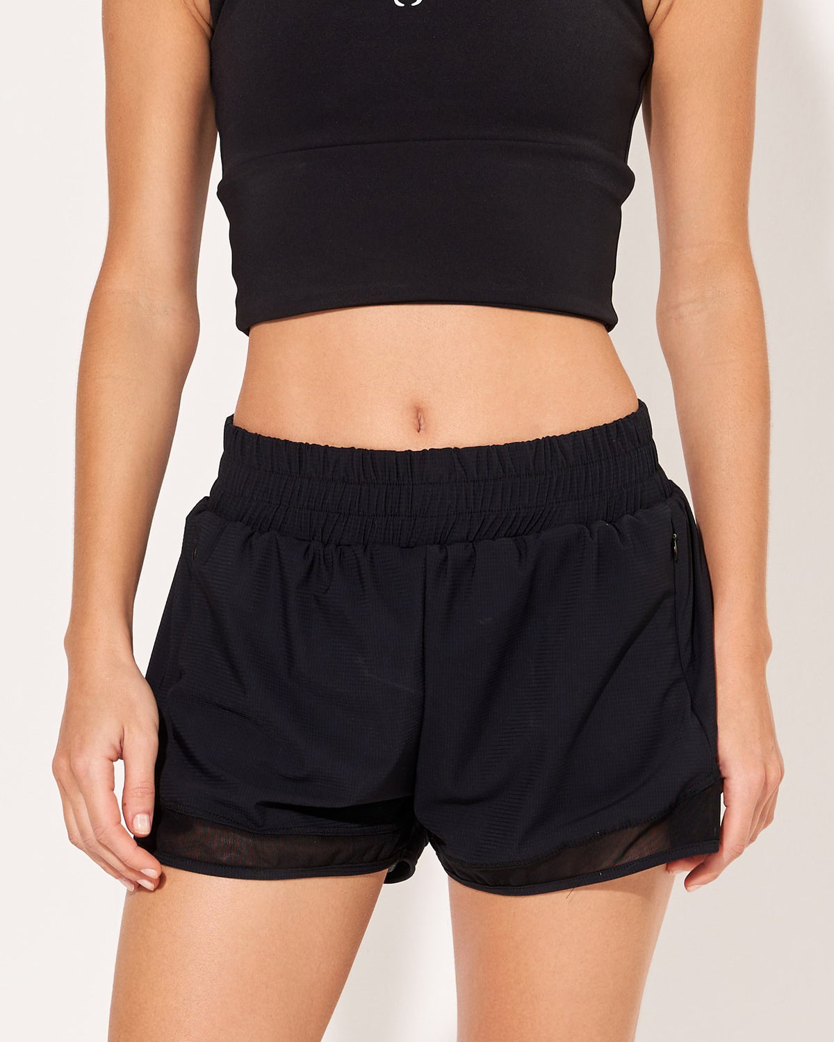 SHORT BECKER PRETO
